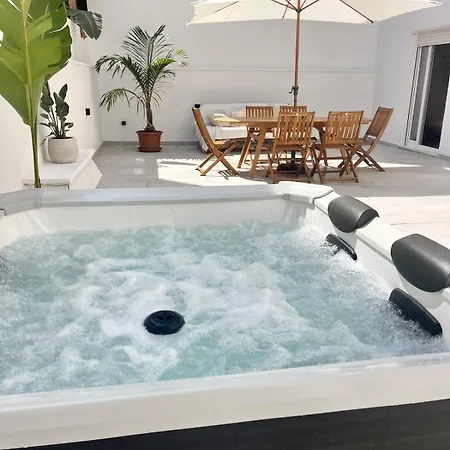 Miguel House 아파트 *
